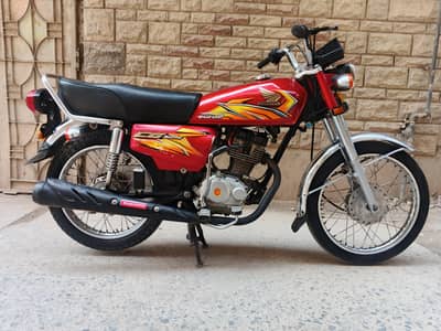 Honda CG 125 Urgent For Sale | Need Money | Total Genuine