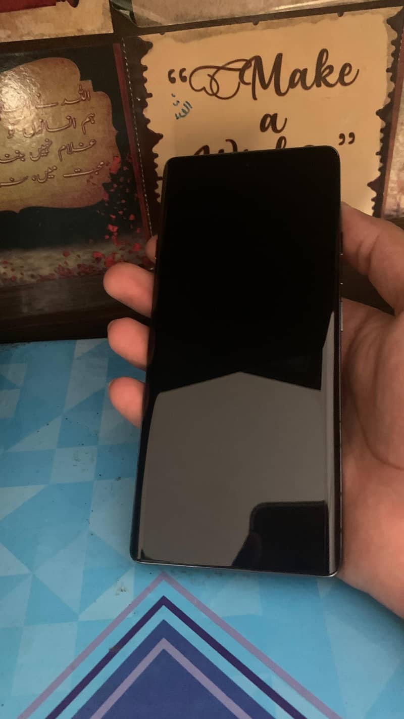 Tecno CAMON 40 Pro 4