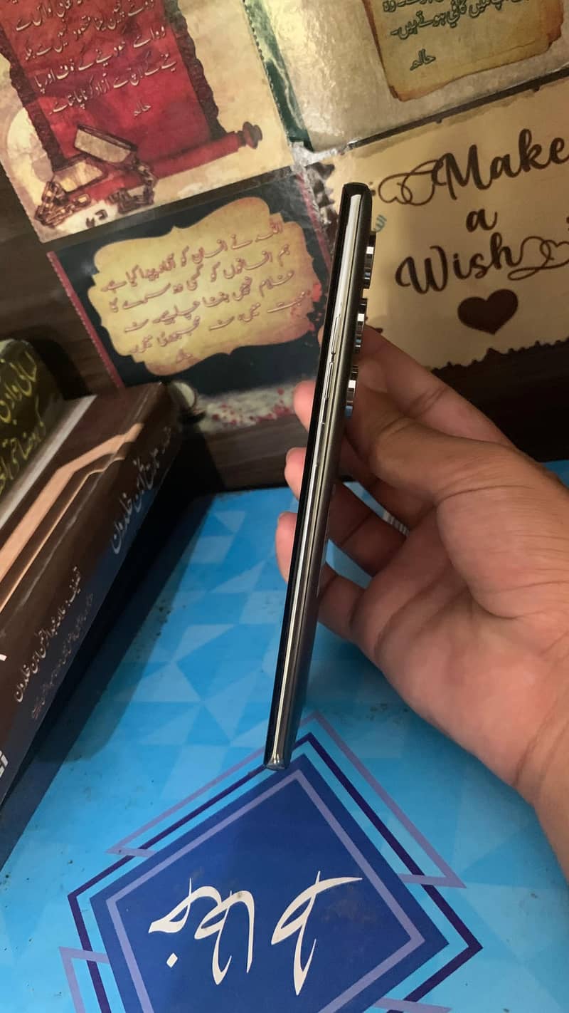 Tecno CAMON 40 Pro 6
