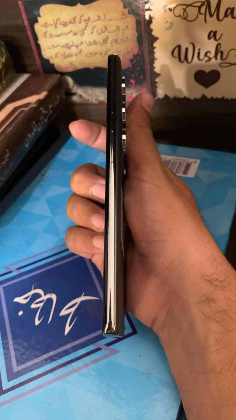 Tecno CAMON 40 Pro 7
