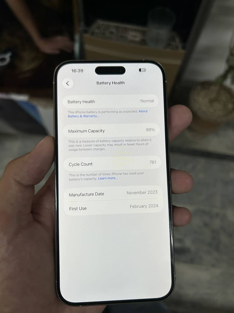 Apple iPhone 15 Pro Max panel back changed 8