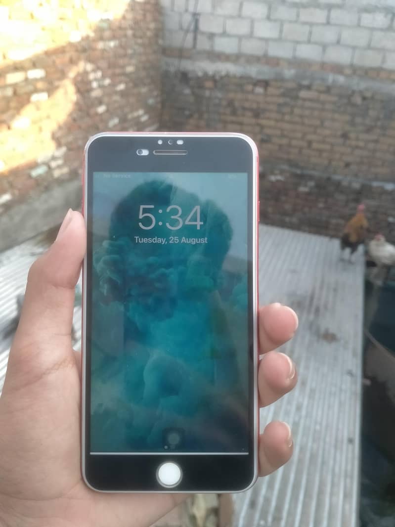 Apple iPhone 7 Plus 0