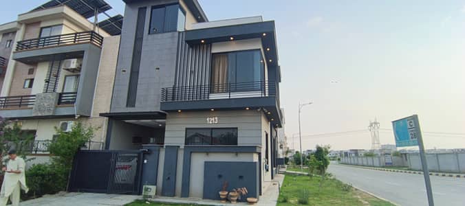 *5 Marla Luxury House for Rent Your Dream Home Awaits!*Located in a premium gated society with _all modern amenities_, this stunning 5 Marla residence is priced at *Rs:2.70 Cr* perfect for those who value elegance, comfort & status.