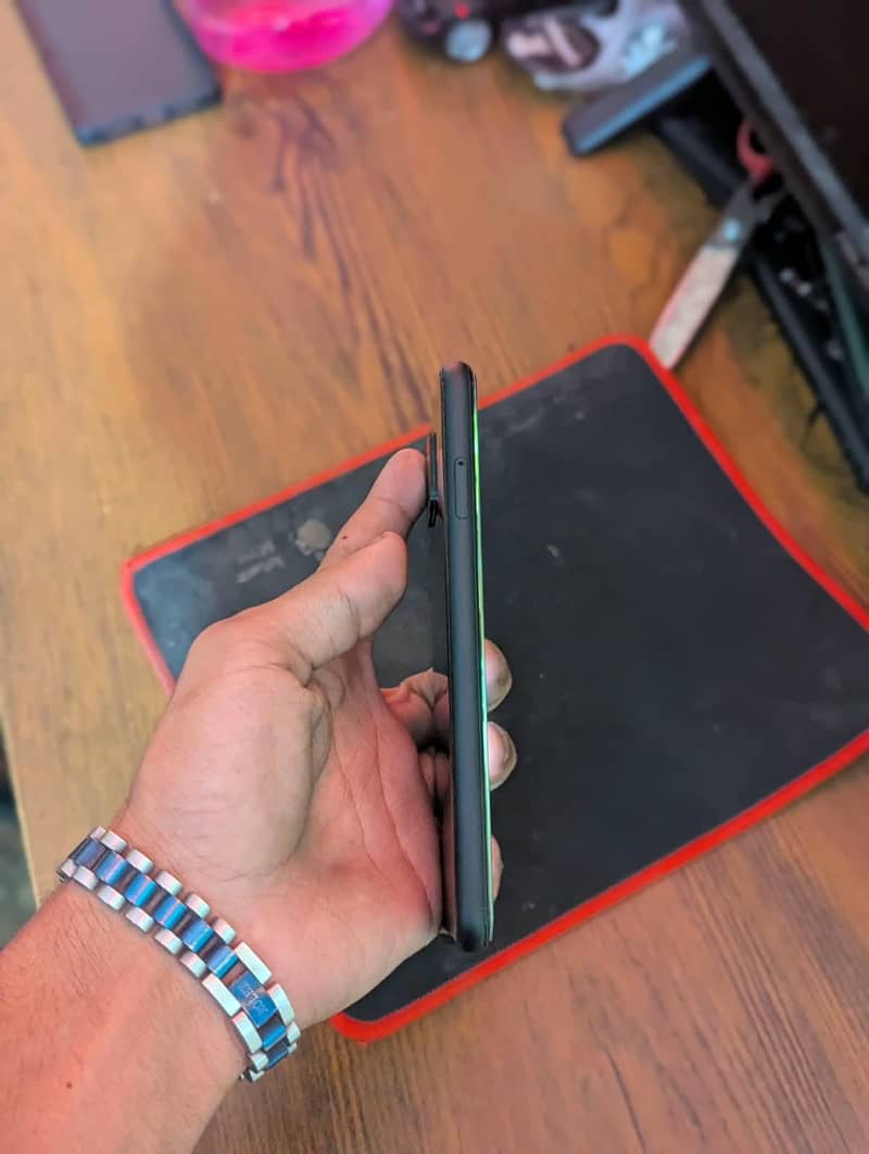 Google Pixel 4 3