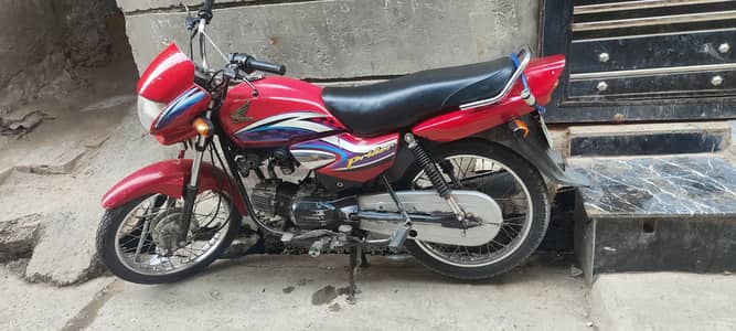 HONDA PRIDOR 2016
