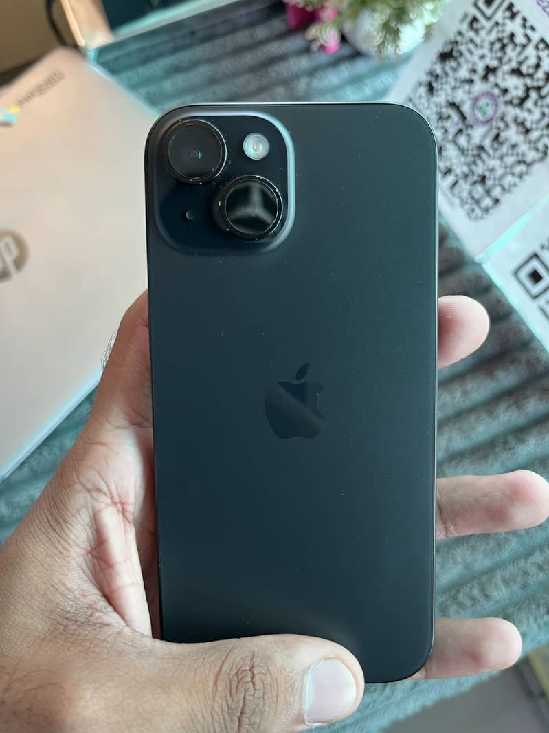 Apple iPhone 15 5