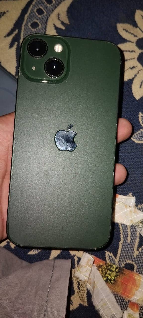 Apple iPhone 13 2