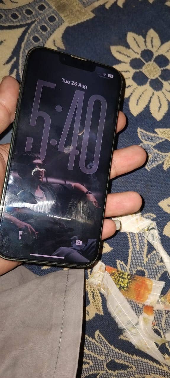Apple iPhone 13 3