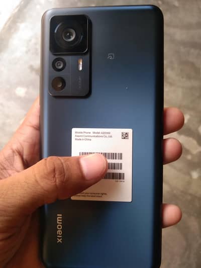 xiaomi 12T Pro with 120 watt charger /8/256