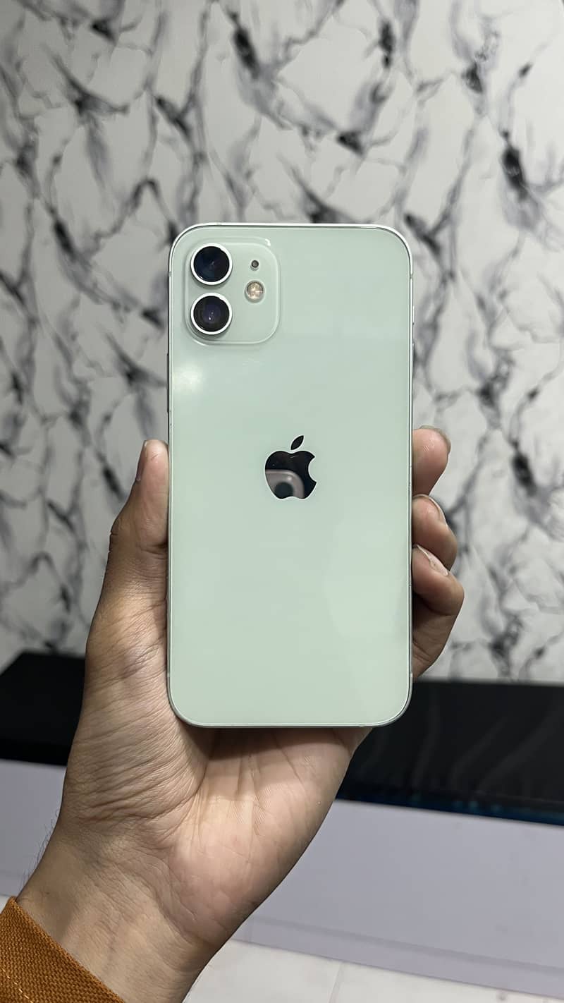 Apple iPhone 12 0