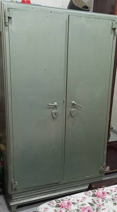Metal wardrobe