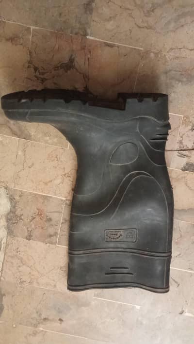 rubber one piece boots