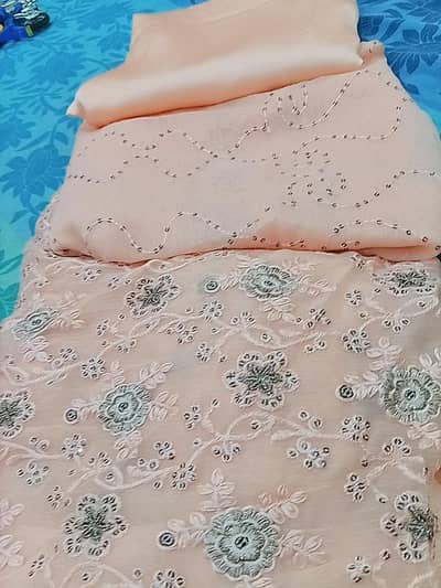 peach color dress