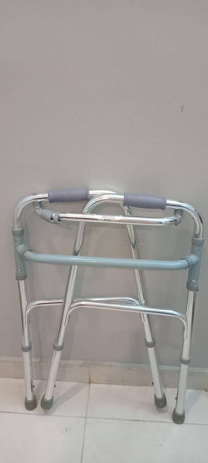 foldable walker for patients 0