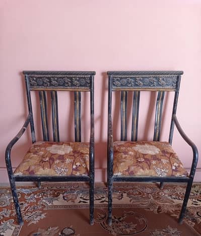 2 Iron chairs
