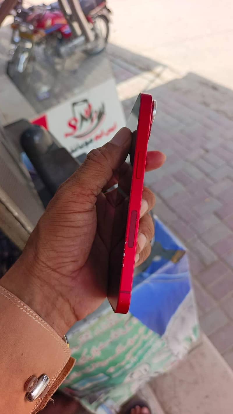 Apple iPhone 14 2