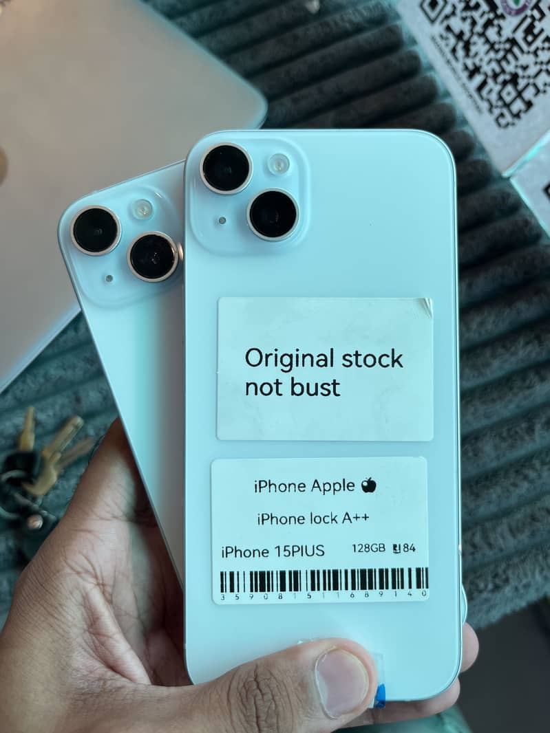 Apple iPhone 15 plus 0