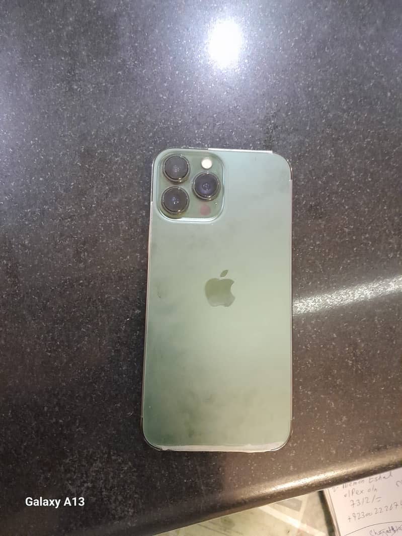 Apple iPhone 13 Pro Max 3
