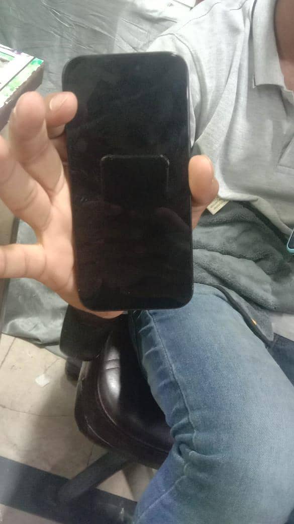 Apple iPhone 15 Pro 1