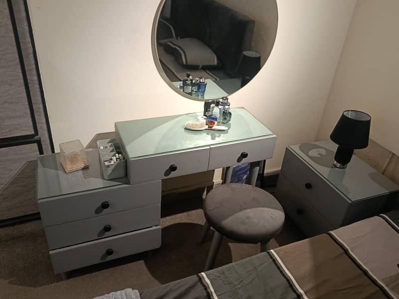 Bedroom set 2