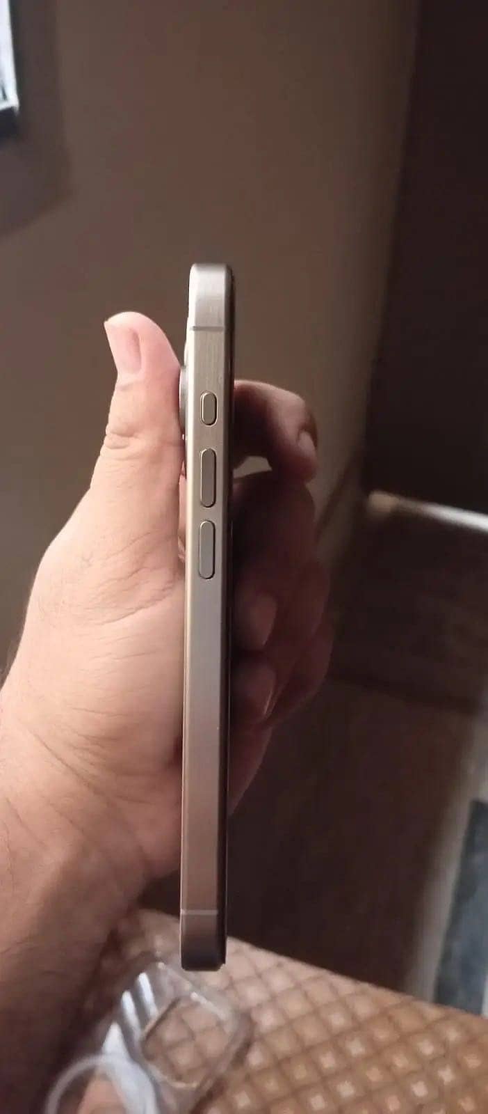 Apple iPhone 15 Pro 3