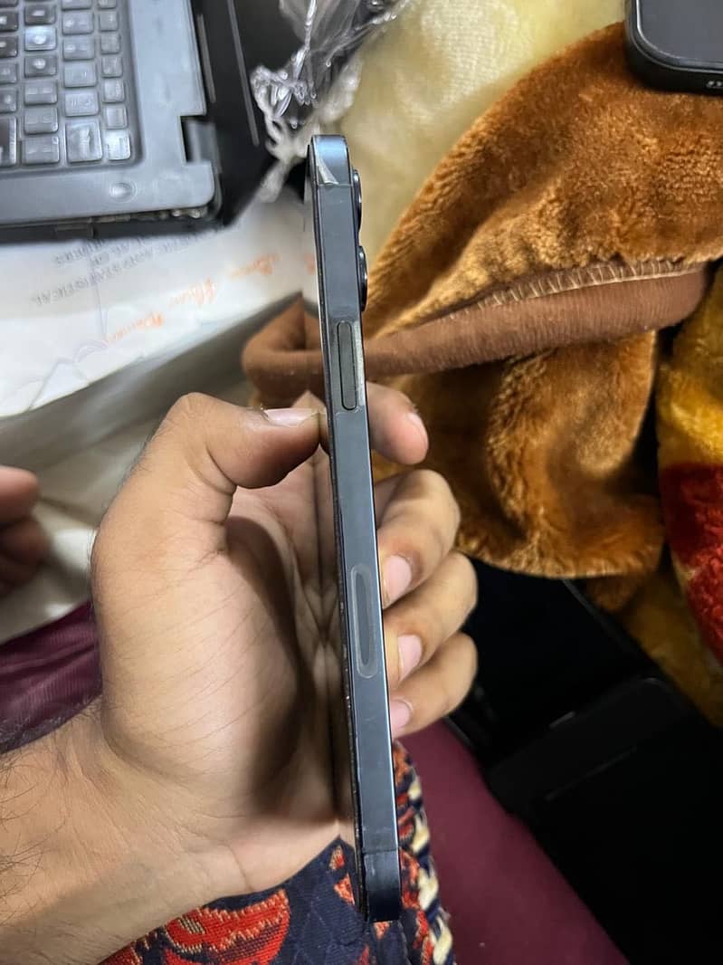 Apple iPhone 12 Pro Max 2