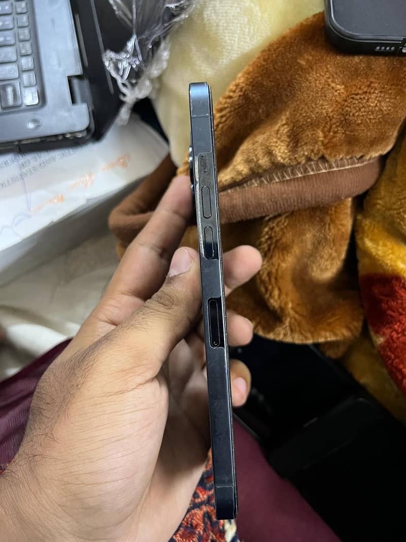 Apple iPhone 12 Pro Max 3