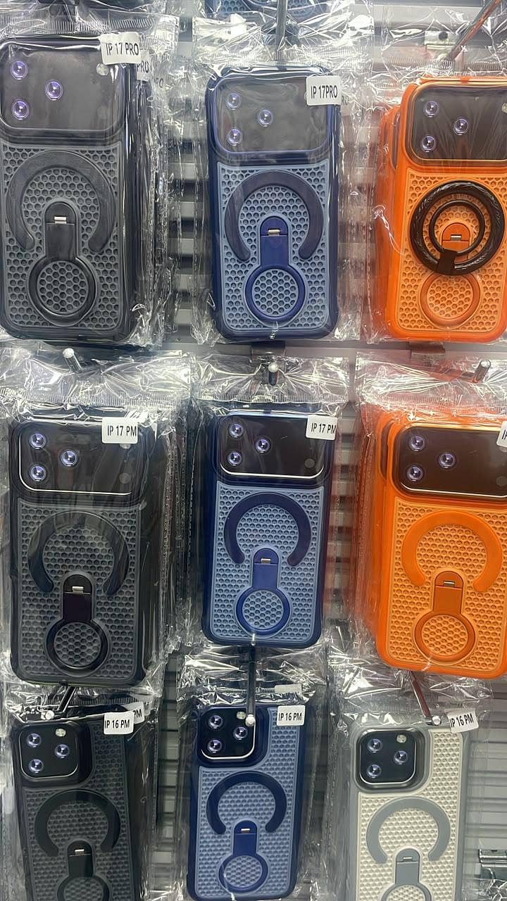 IPHONE 17 PRO CASES 0