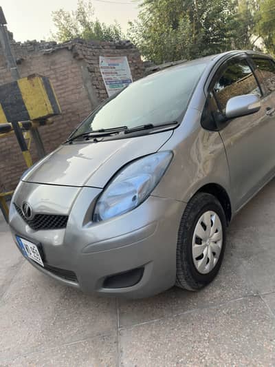 Toyota Vitz 2012