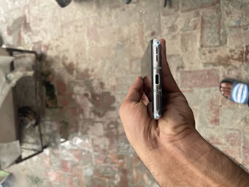 One Plus 8T 4