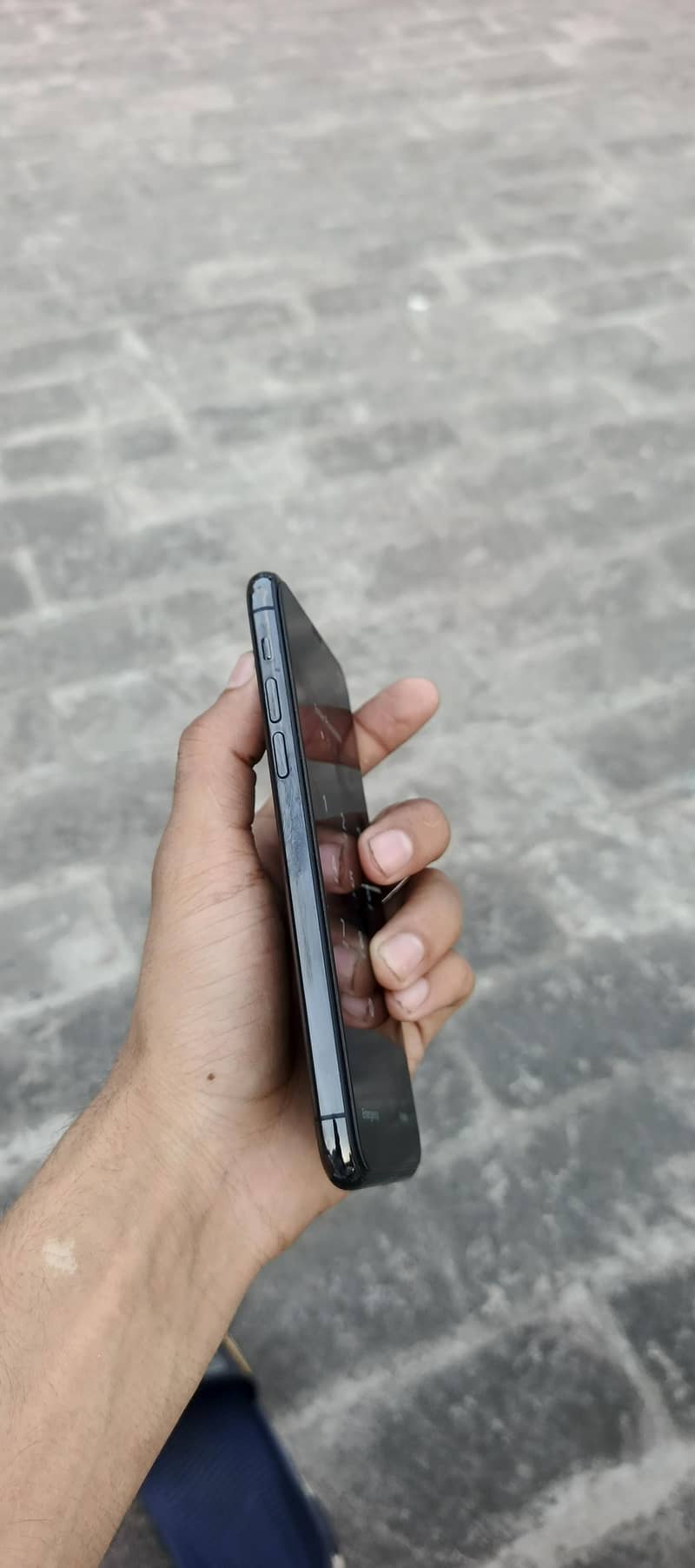 Apple iPhone 11 Pro 3