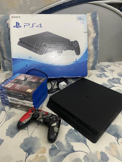 PS4 Slim (500 GB) + 2 Original Controllers + 7 Games