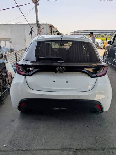 Toyota Yaris X 1.0 Model 2024