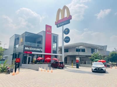 8 Marla Facing Ring Road Ground + Mezzanine + Basement Commercial Floor On Main Downtown Lake City Lahore