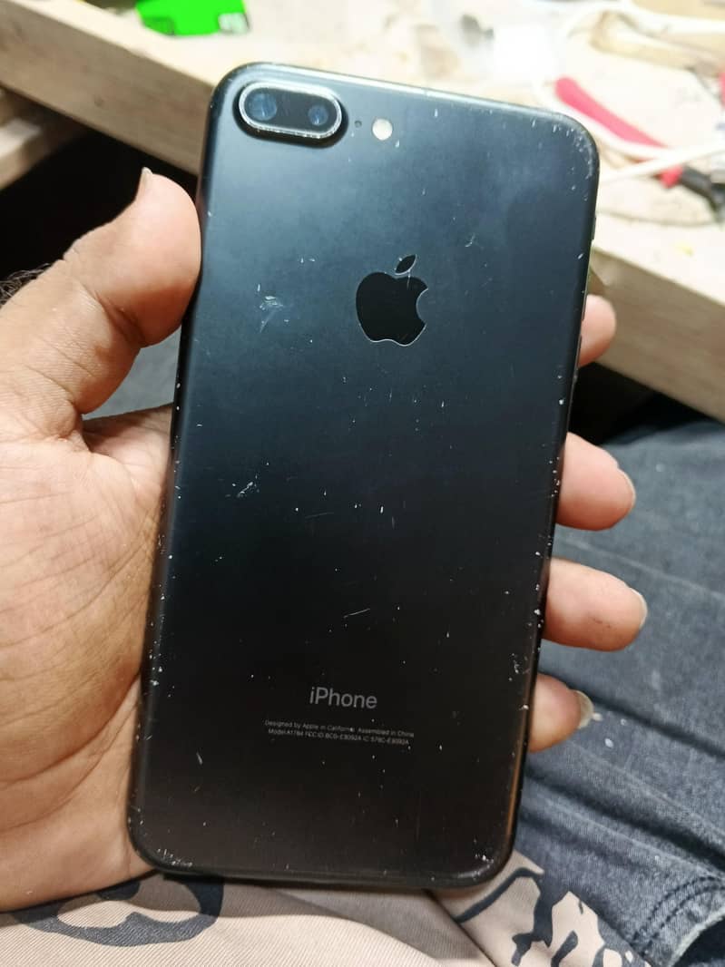 Apple iPhone 7 Plus 4