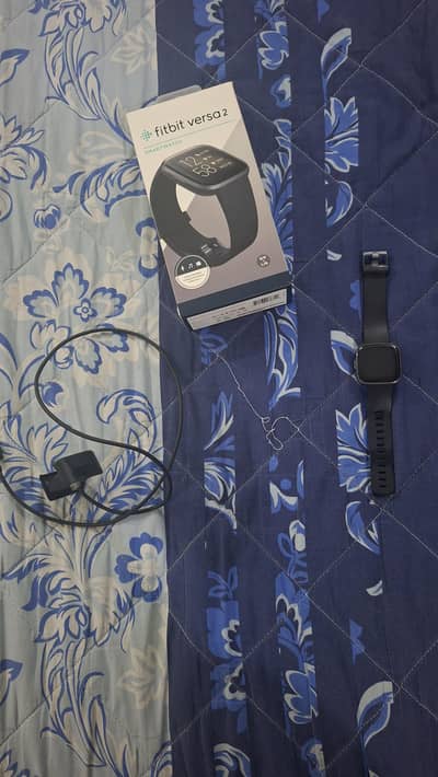 Fitbit versa 2 smartwatch in very good condition all working