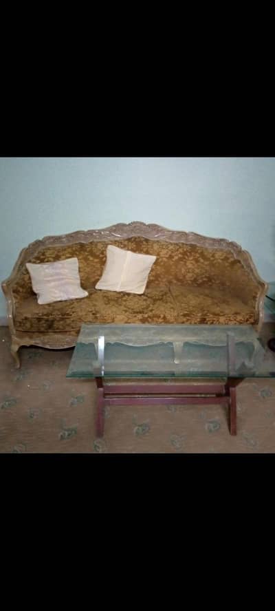 5 seater victorian elegent sofa