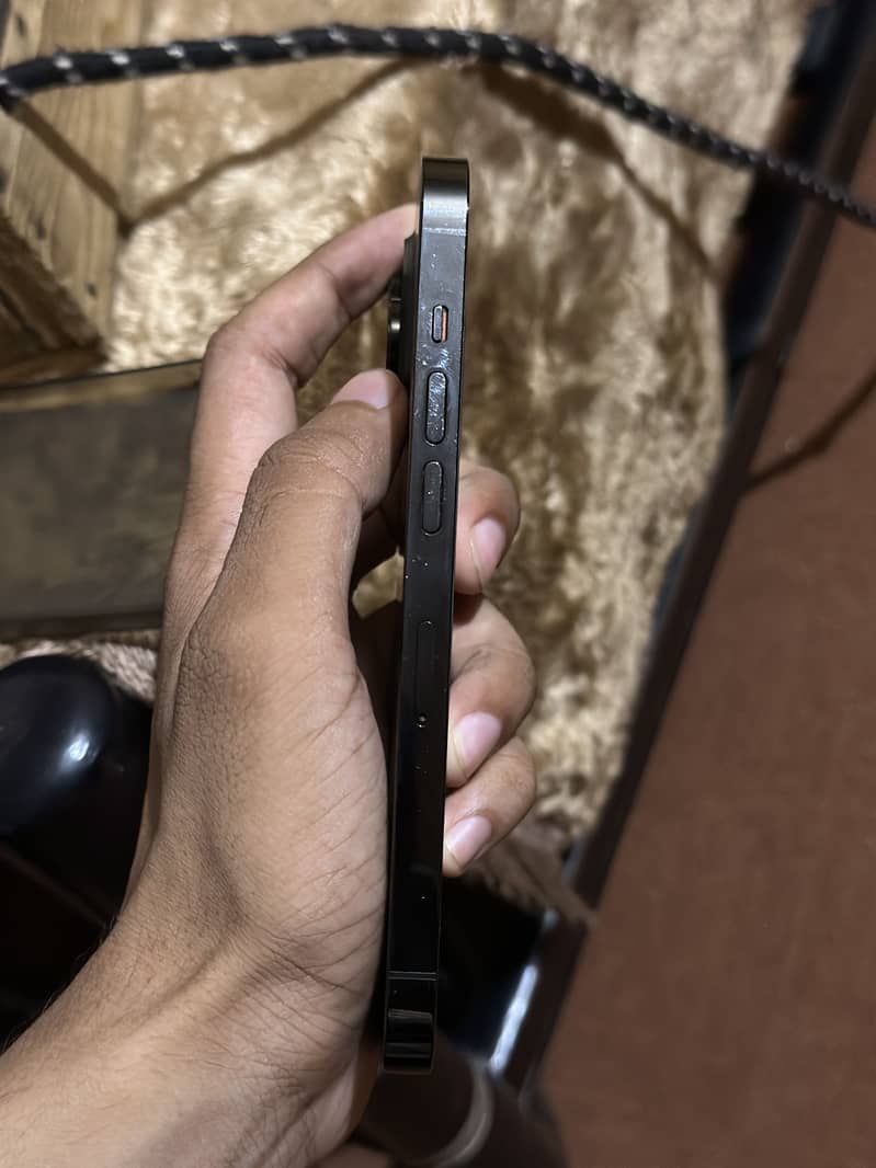 Apple iPhone 14 Pro 3