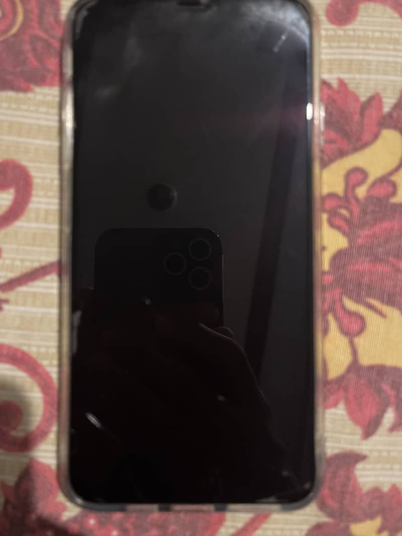 Apple iPhone XS Max 7