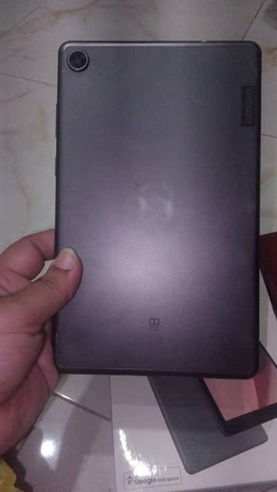 lenovo tab m8