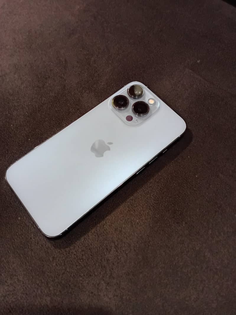 Apple iPhone 13 Pro 0