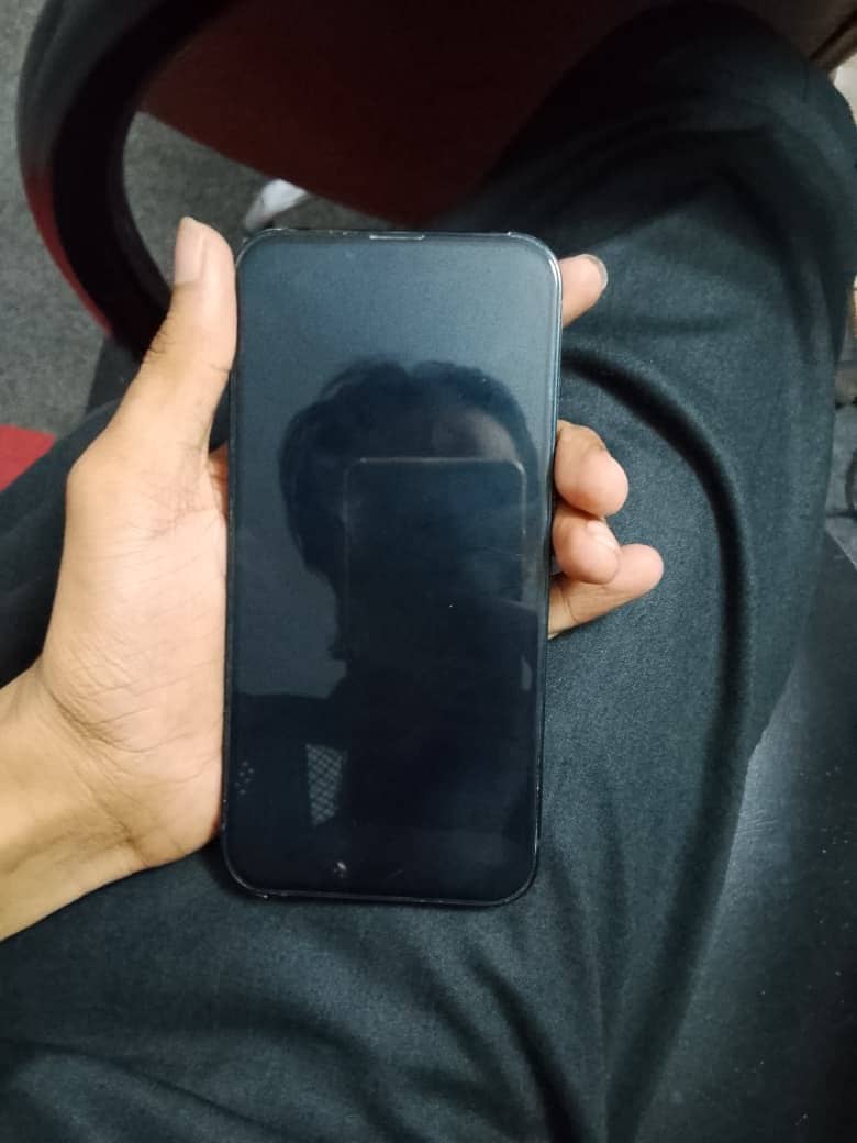 Apple iPhone 13 3