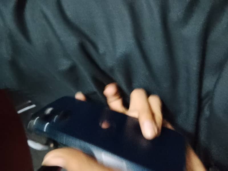 Apple iPhone 13 6