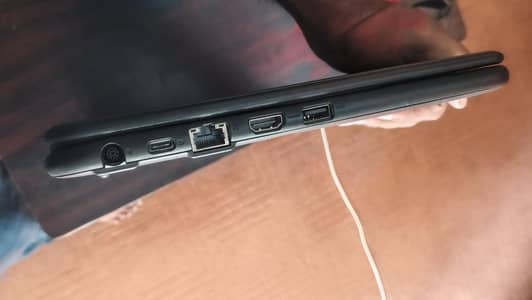 Dell latitude 3300 i3 7th Gen