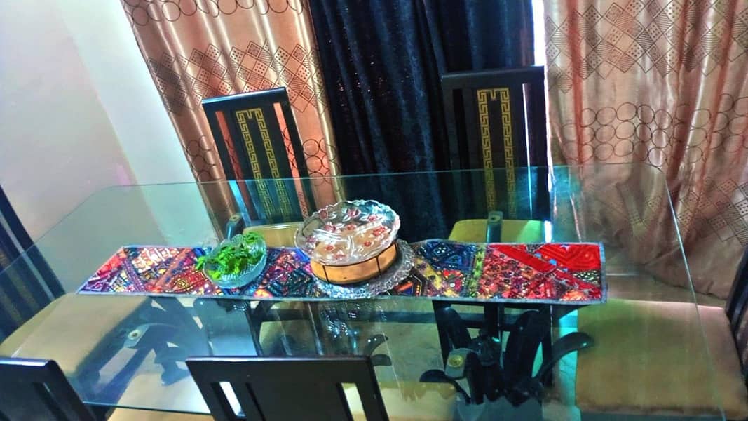 Elegant Dining Table Set 2