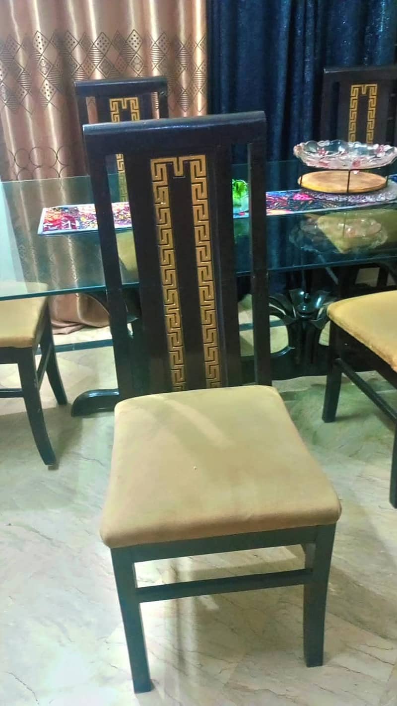 Elegant Dining Table Set 3