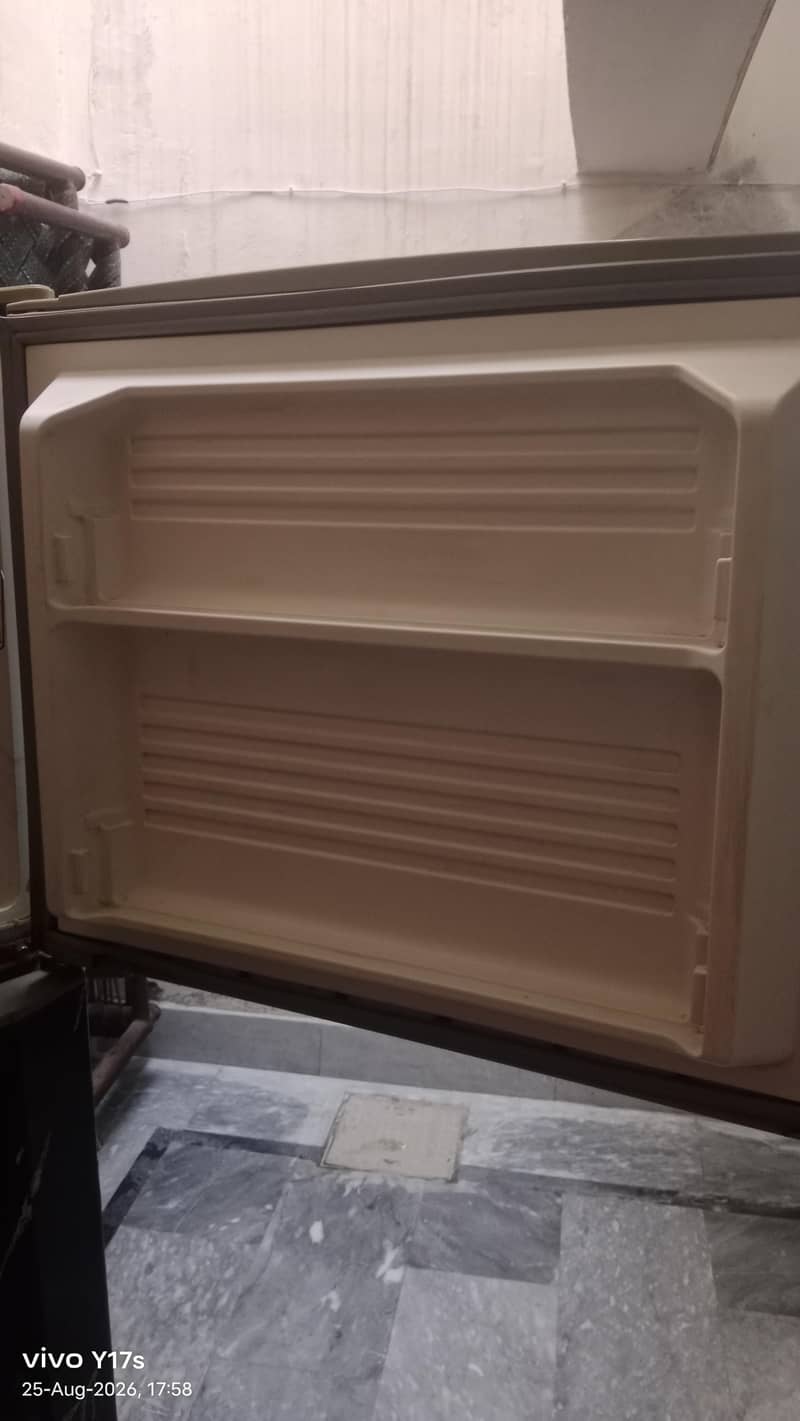 Dawlance Refrigerator 2
