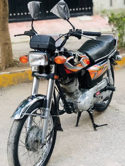Honda CG-125 (Model 2022) Brand New Condition