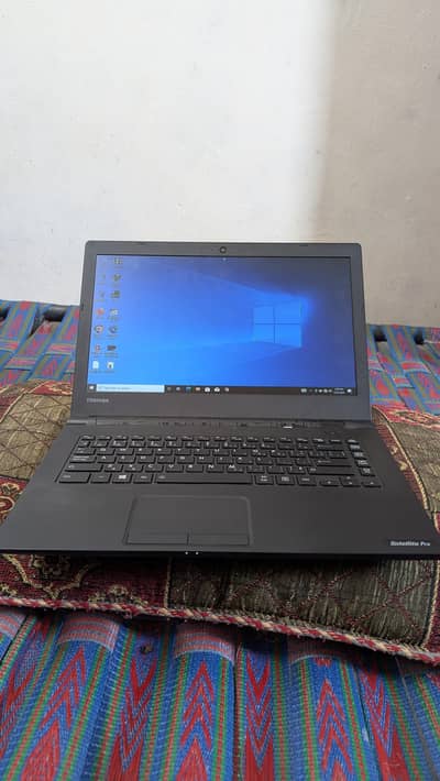 Toshiba slim Laptop Core i7 8th Gen – 8GB RAM, 128GB SSD