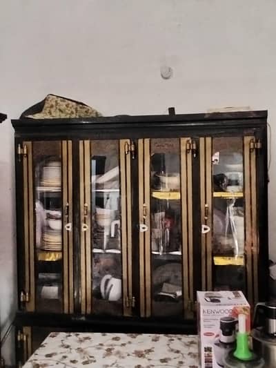 Steel Almiras & Steel Show case